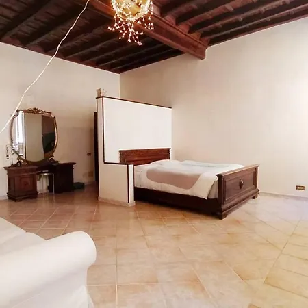 Romantic Loft Spanish Step *